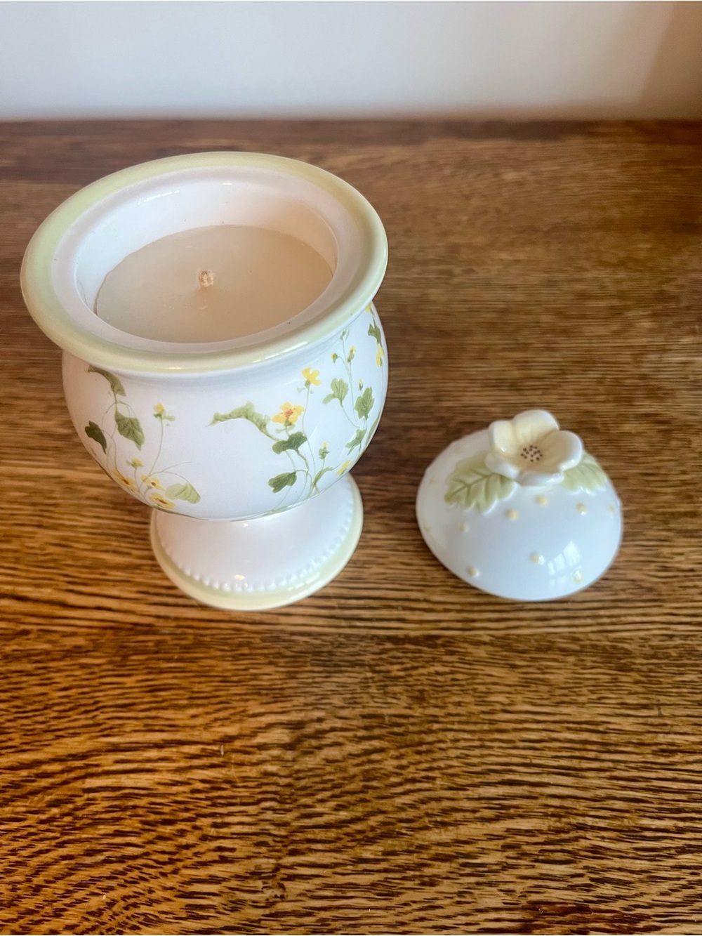 DEMDACO Vintage Woodsong Designs Ceramic Floral Cottagecore Candle Jar with Lid